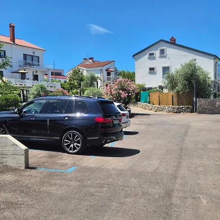 Malinska, 30m From The Apartmán Malinska