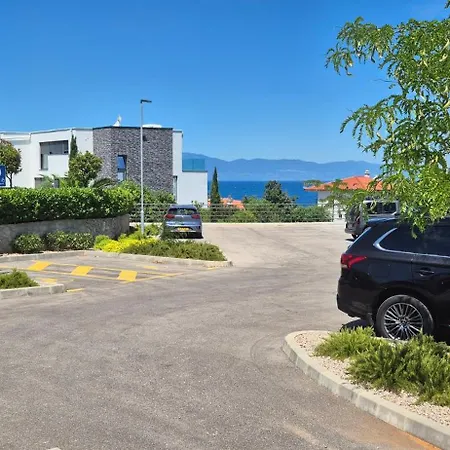 Malinska, 30m From The Appartamento *