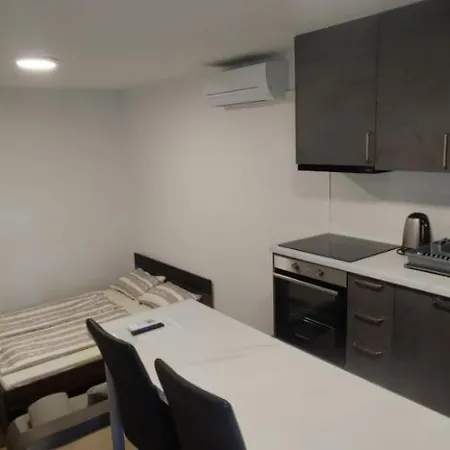 Malinska, 30m From The